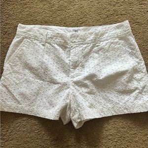 Gap eyelet shorts 12